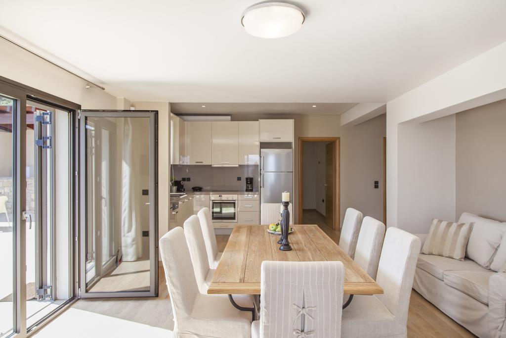 Alivia Lefkas Luxury Villas Apolpaina ภายนอก รูปภาพ