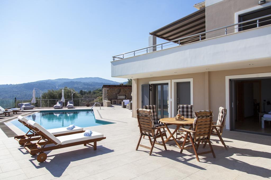 Alivia Lefkas Luxury Villas Apolpaina ภายนอก รูปภาพ