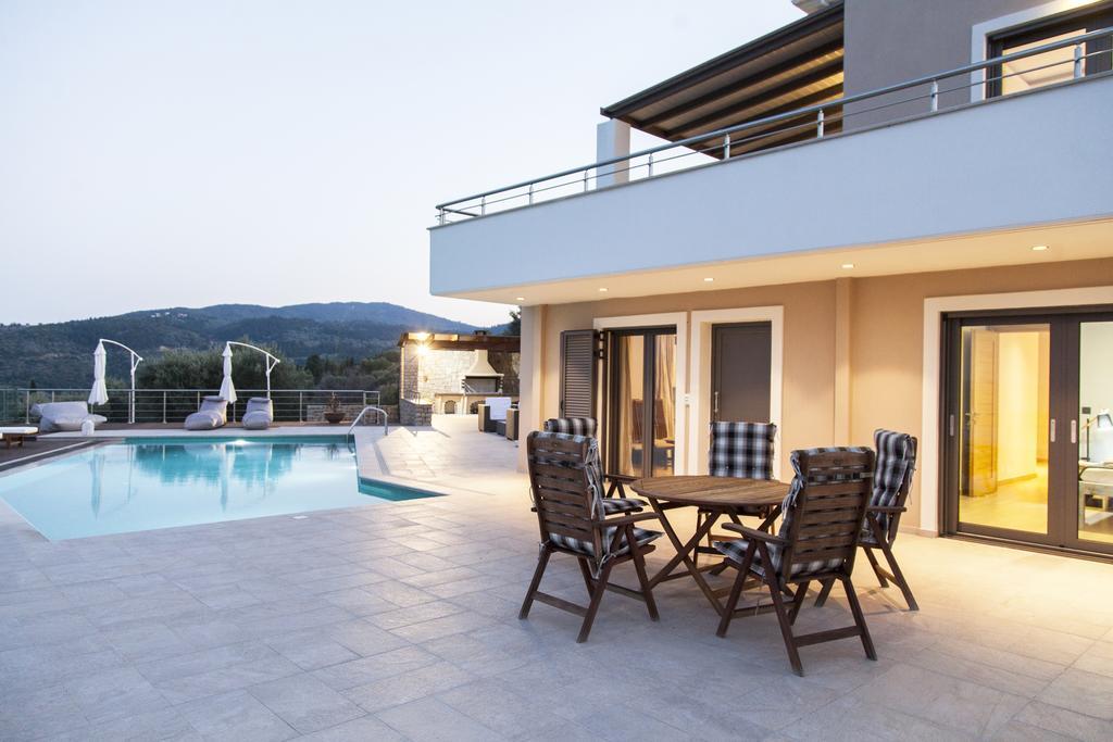 Alivia Lefkas Luxury Villas Apolpaina ภายนอก รูปภาพ