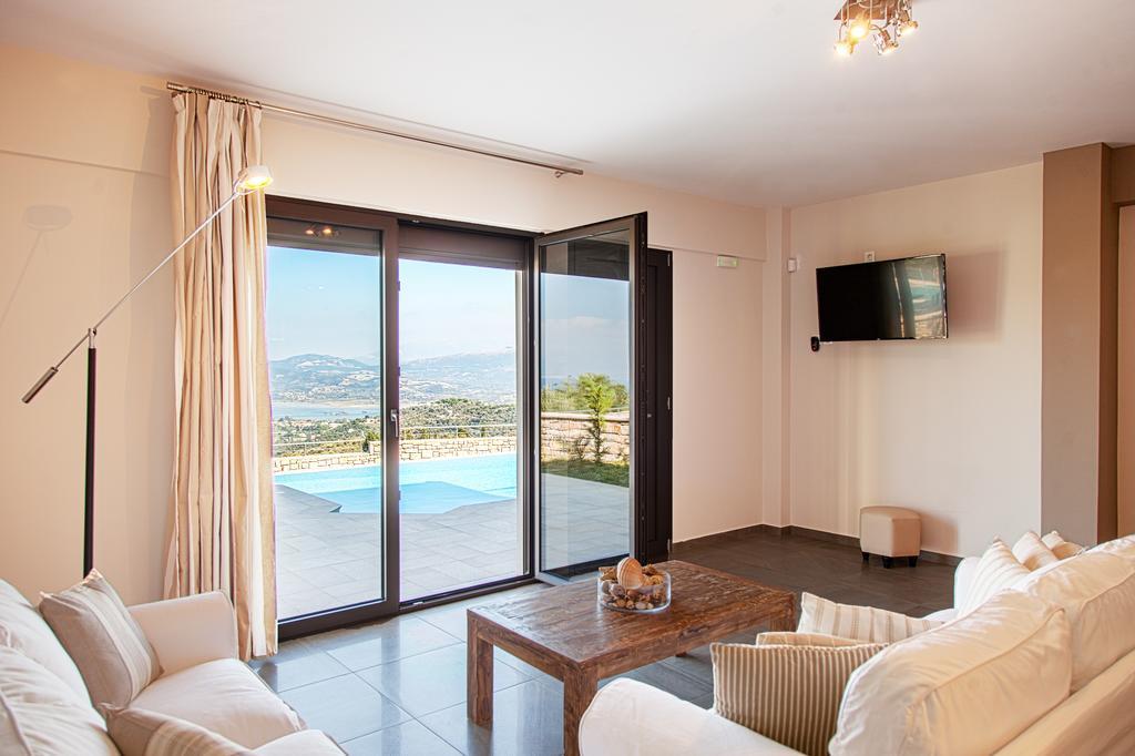Alivia Lefkas Luxury Villas Apolpaina ภายนอก รูปภาพ