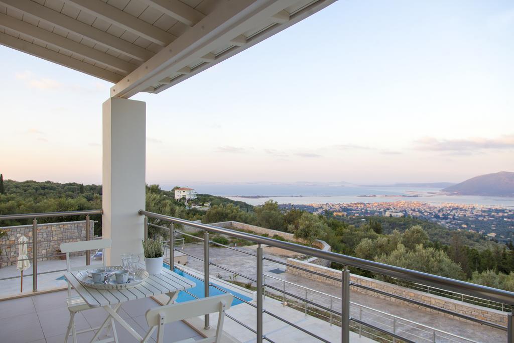 Alivia Lefkas Luxury Villas Apolpaina ภายนอก รูปภาพ