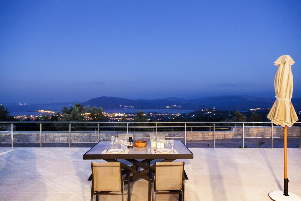 Alivia Lefkas Luxury Villas Apolpaina ภายนอก รูปภาพ