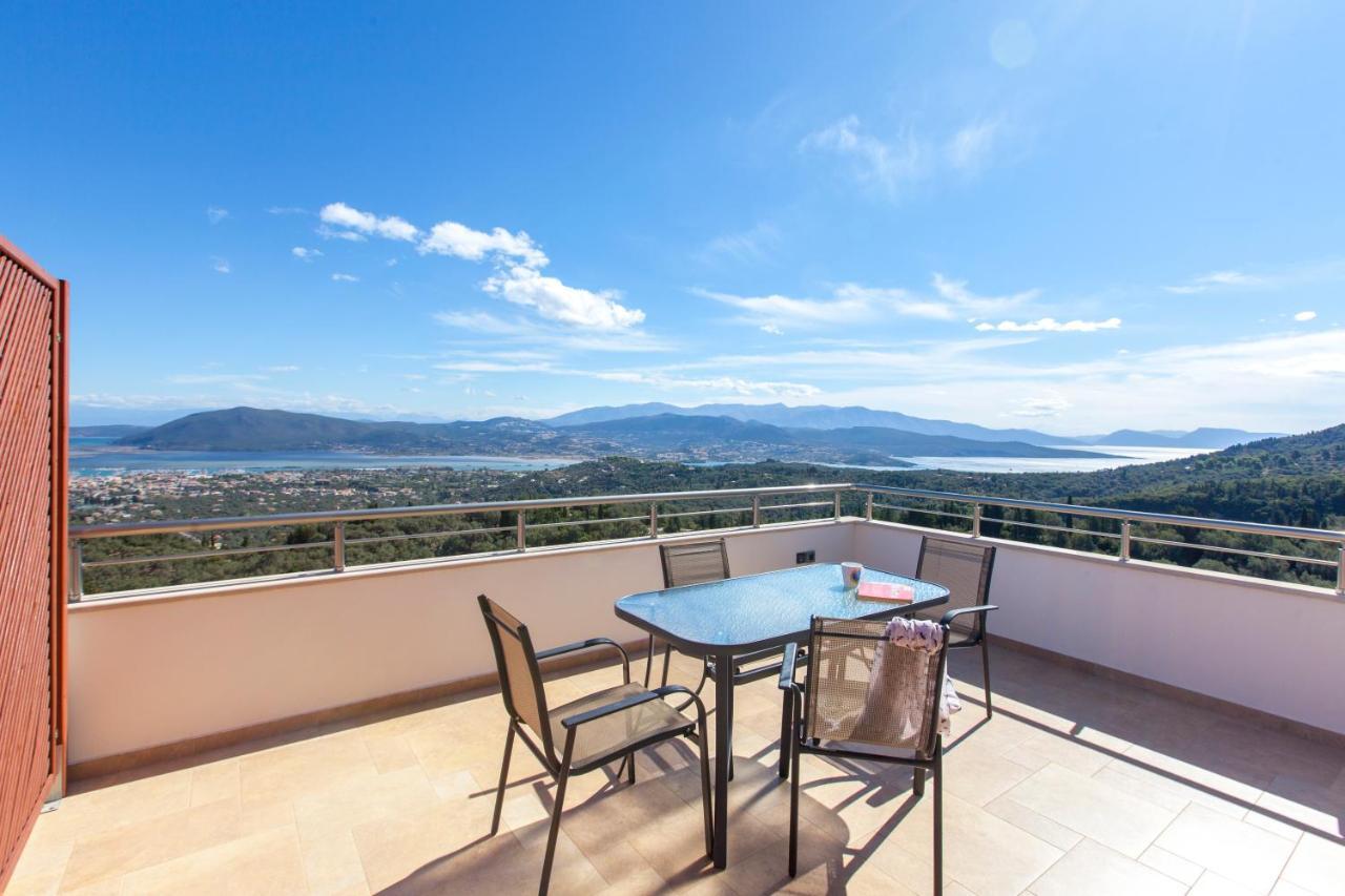 Alivia Lefkas Luxury Villas Apolpaina ภายนอก รูปภาพ