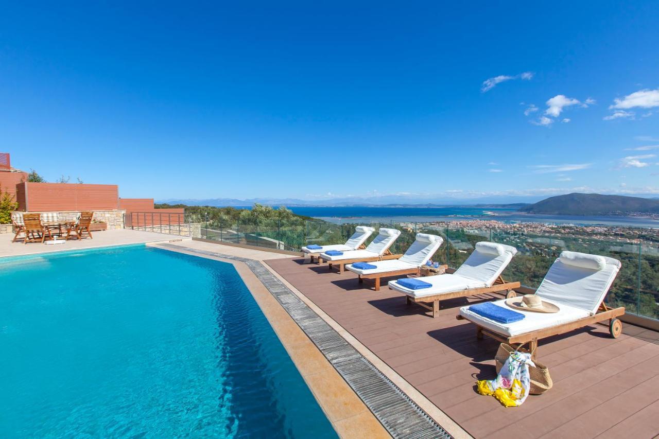 Alivia Lefkas Luxury Villas Apolpaina ภายนอก รูปภาพ